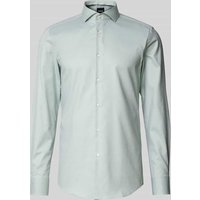 BOSS Slim Fit Business-Hemd mit Haifischkragen Modell 'Hank' in Oliv, Größe 38 von Boss