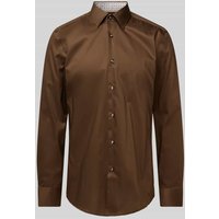BOSS Slim Fit Business-Hemd mit Knopfleiste Modell 'Hank' in Oliv, Größe 38 von Boss