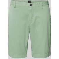 BOSS Slim Fit Shorts mit Gürtelschlaufen Modell 'Slice' in Lind, Größe 54 von Boss