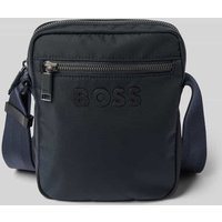 BOSS Umhängetasche mit Label-Applikation Modell 'Catch_3.0' in Dunkelblau, Größe 1 BOSS Umhängetasche mit Label-Applikation Modell 'Catch_3.0' in Dunkelblau, Größe 1 von Boss