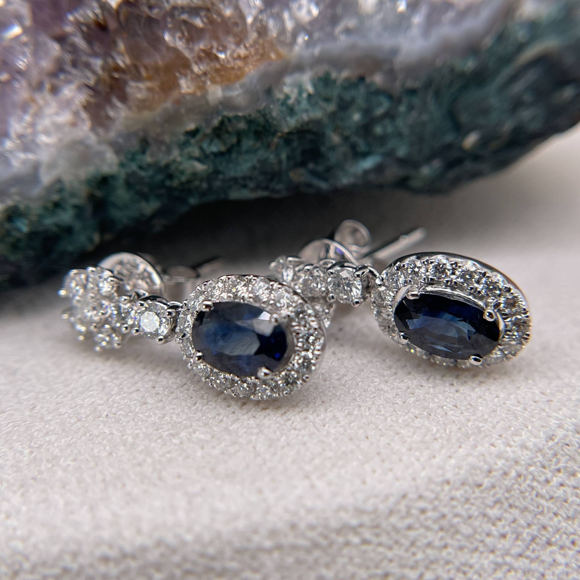 Blaue Saphir Ohrringe Diamant 14K Weißgold Geschenk Für Sie Ohrstecker von BostonAriaJewelry