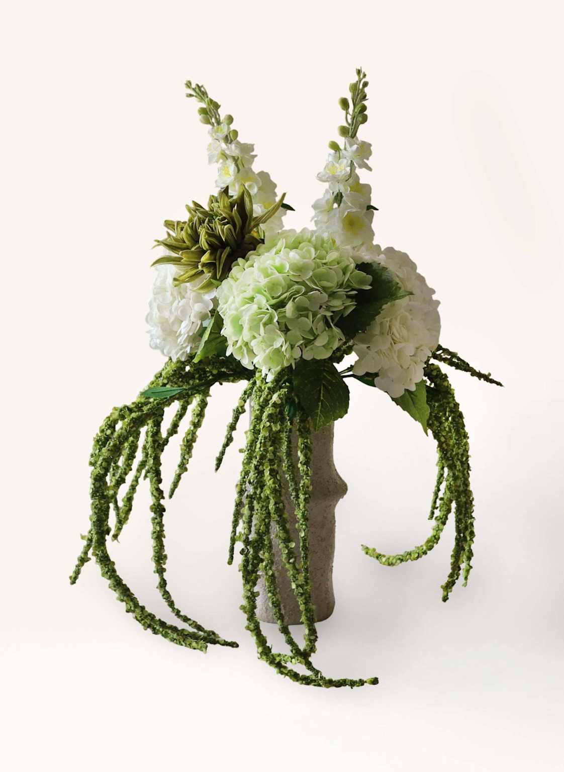 Botané Künstlicher Blumenstrauß Enchanted Matcha gruen von Botané