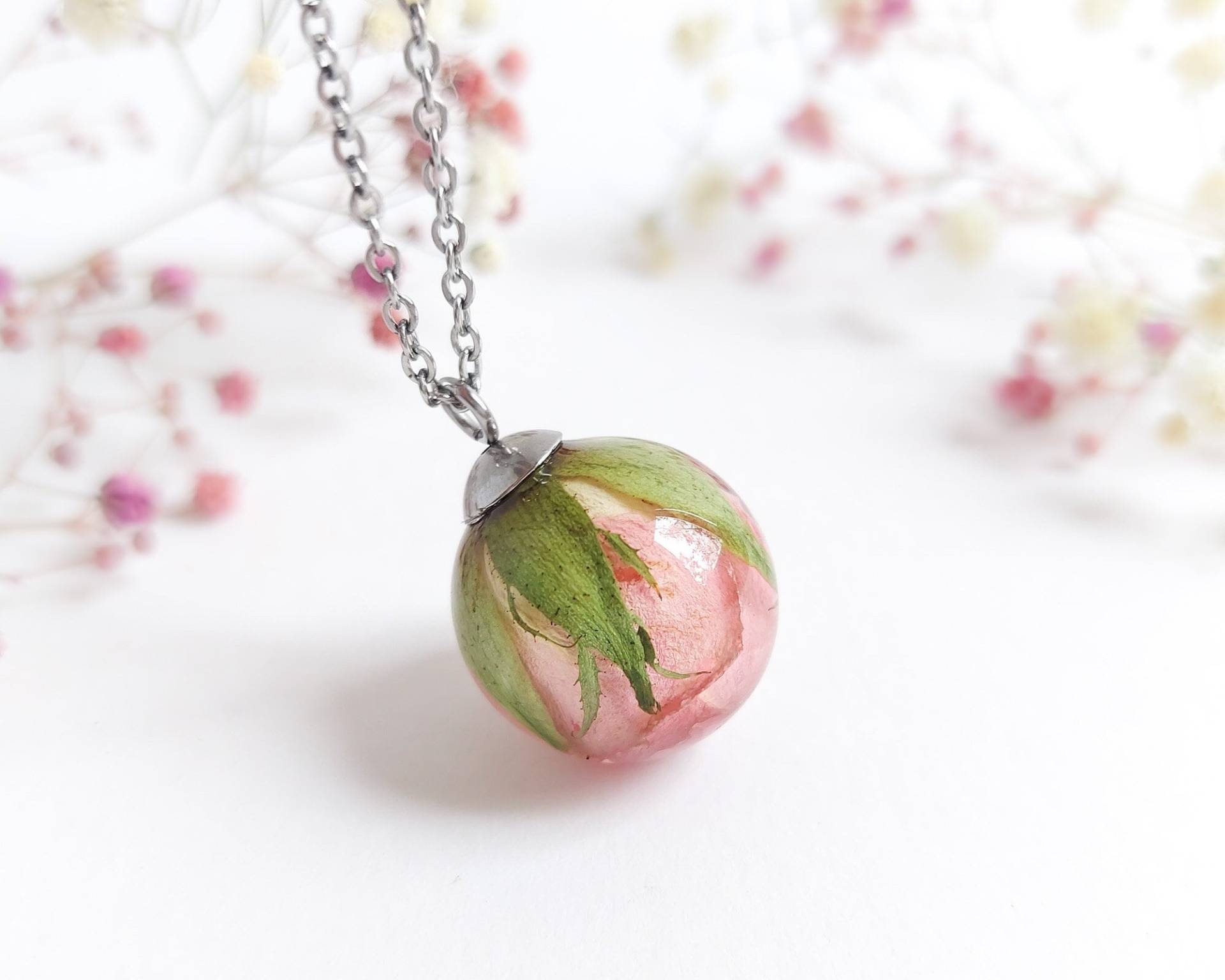 Rosenblütenkette, Rosa Blumenkette, Echte Blumenschmuck, Süße Halskette Für Jugendliche, Natur Inspiriertes Geschenk Frauen, Rosebud von BotaniaJewelry