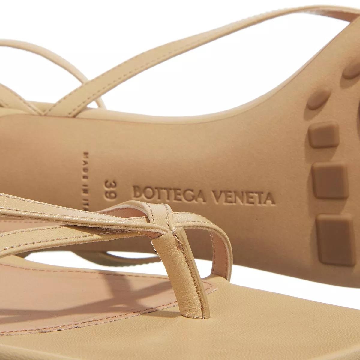 Bottega Veneta Sandalen & Sandaletten - Leather Strech Sandals - Gr. 38 (EU) - in Beige - für Damen von Bottega Veneta