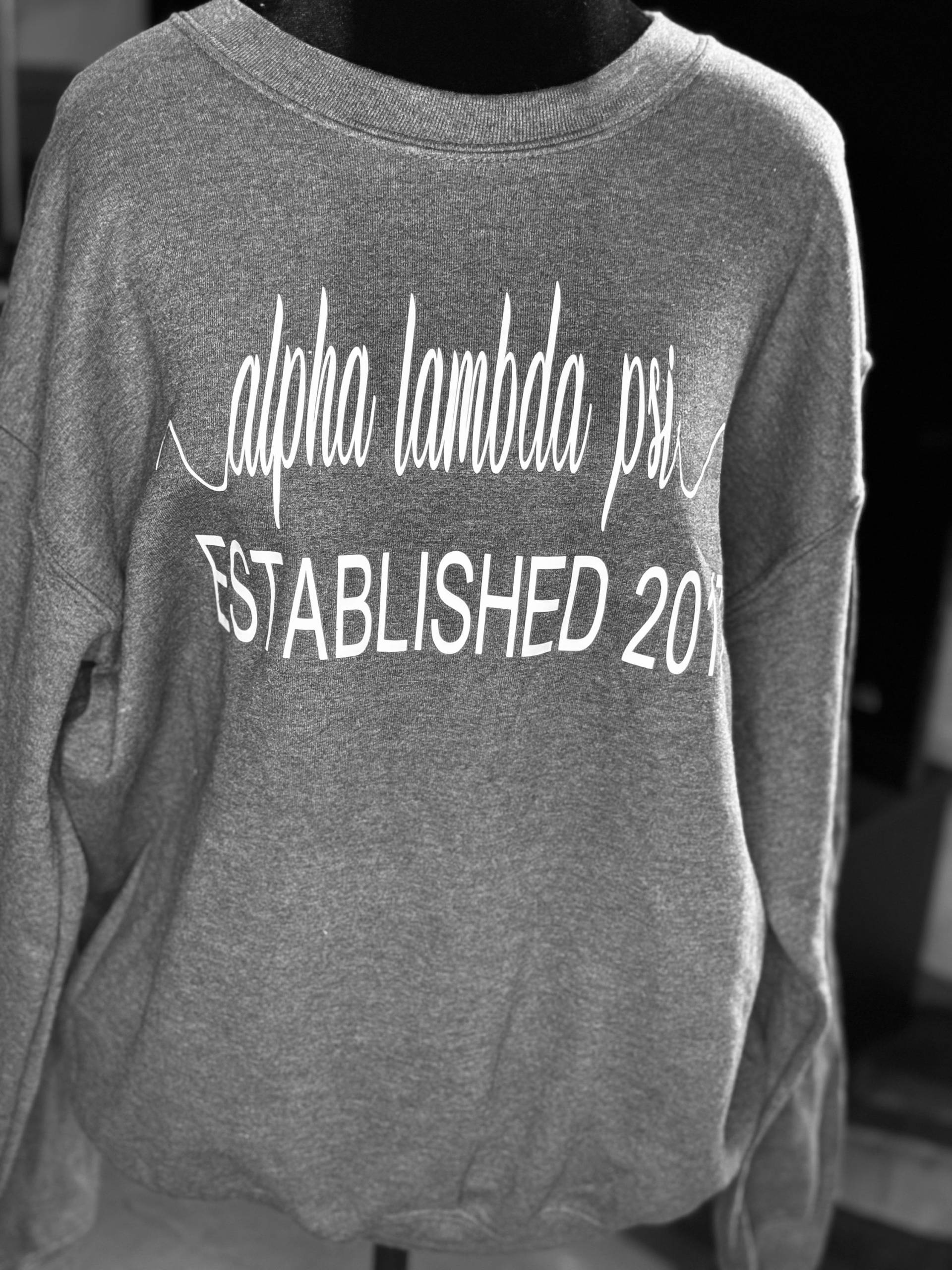 Alpha Lambda Psi - Etabliert 2017 Crewneck Sweatshirt Alpha Lambda Psi - Etabliert 2017 Crewneck Sweatshirt von BottleBeautiesVA