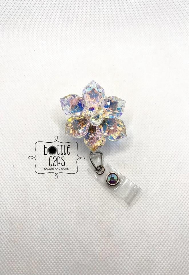 Irisierende Blume Badge Reel Strass-Akzent Irisierende Blume Badge Reel Strass-Akzent von BottleCapsGaloreNMor