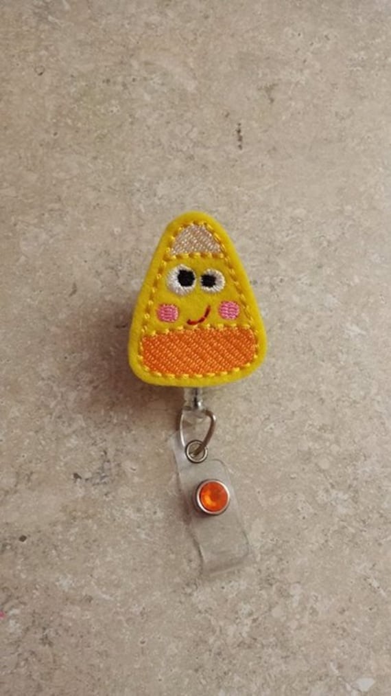 Verrückte Candy Corn Filz, Versenkbare Ausweisinhaber, Abzeichen Id Reel Verrückte Candy Corn Filz, Versenkbare Ausweisinhaber, Abzeichen Id Reel von BottleCapsGaloreNMor