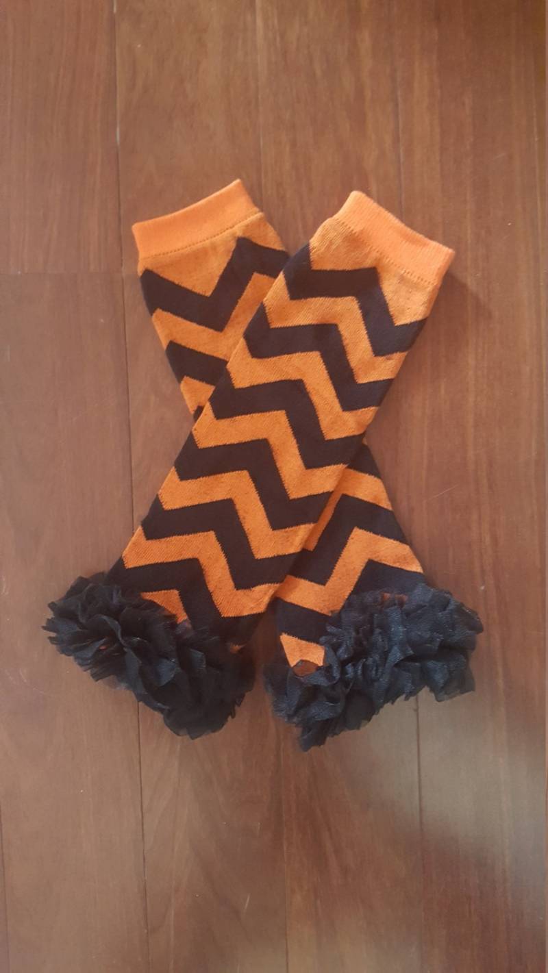 Sale Ready To Ship Halloween Orange Und Schwarz Chevron Wärmer, Kleinkind, Neugeborene, Mädchen Sale Ready To Ship Halloween Orange Und Schwarz Chevron Wärmer, Kleinkind, Neugeborene, Mädchen von BottomsNBows