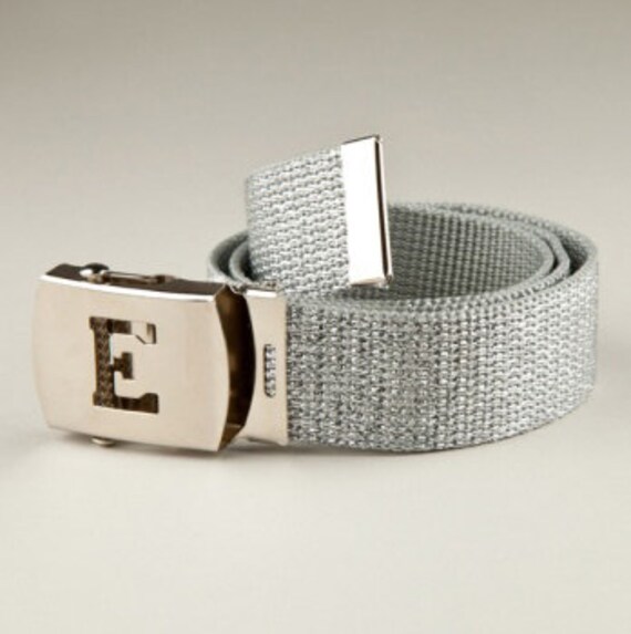 Girls Silver Initial Gürtel - Alle Buchstaben Des Alphabets Verfügbar von BottomsUp4Kids