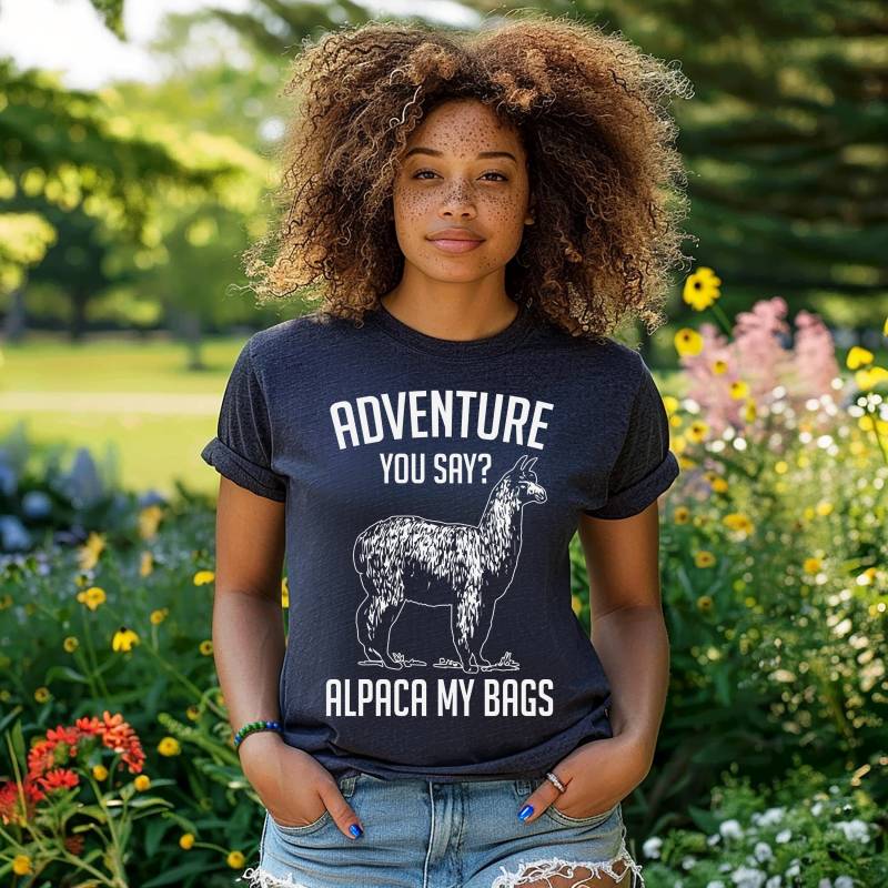 Abenteuer Du Sagst Alpaka Meine Taschen | Urlaub Shirt Lustiges Familien T-Shirt Reise Geschenke Niedliches Weltreise Abenteurer Geschenk von BoulderDesignStudio