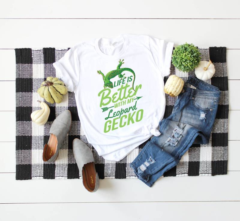Das Leben Ist Besser Mit Meinem Leopardgecko - Süße Reptil Eidechse Kurzarm Unisex T-Shirt von BoulderDesignStudio