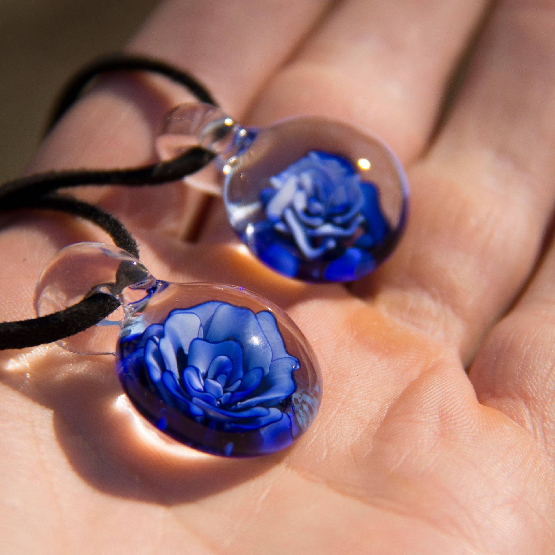 Glas Rose Anhänger Halskette - Blaue Blume Schmuck Glas Rose Anhänger Halskette - Blaue Blume Schmuck von BourgeoisGlass
