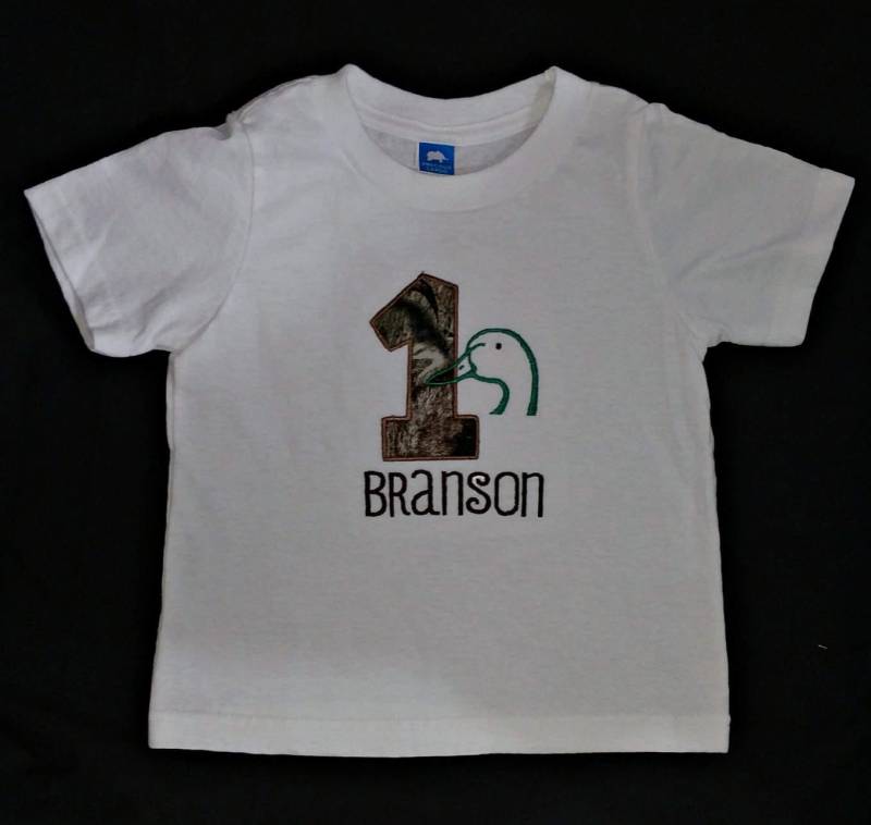 Benutzerdefinierte Applikation Ente Jagd Geburtstagsshirt von BoutiqfullyYours