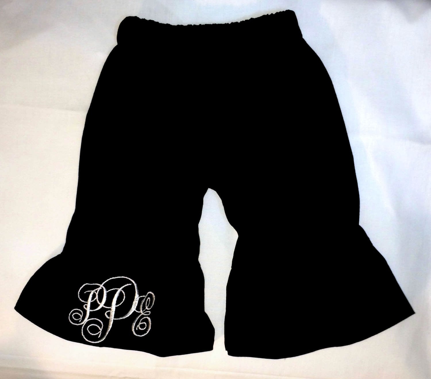 Benutzerdefinierte Monogrammierte Rüschen Hose von BoutiqfullyYours