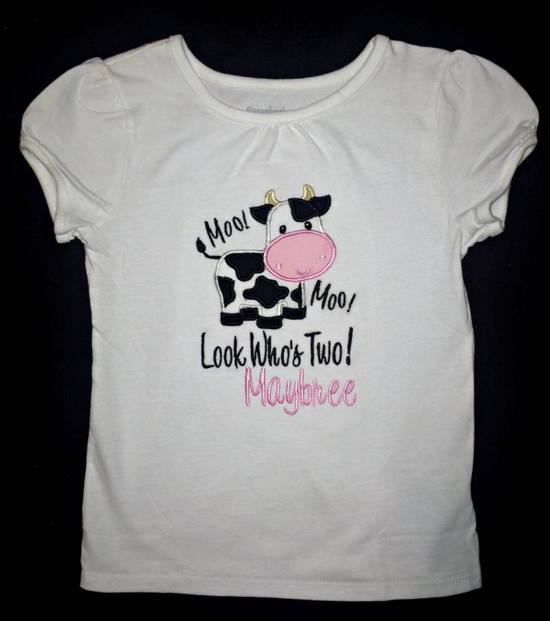 Moo Sehen Sie, Wer Zwei Ist Benutzerdefinierte Applizierten Kuh Geburtstag Shirt von BoutiqfullyYours