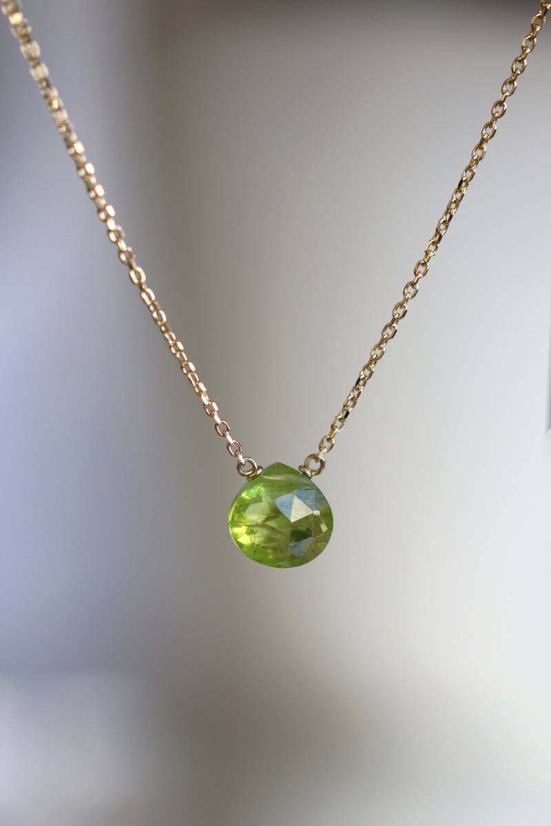 Peridot-Halskette Aus Massivem 14K Gelb-, Rosé - Oder Weißgold, Echtem August Geburtsstein-Halskette von BoutiqueBaltique