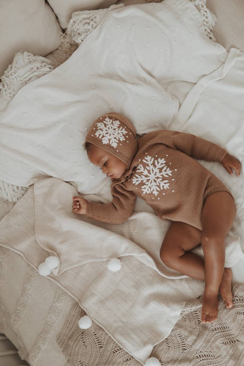 2Er Set - Langarm Strampler Und Mützchen Baby Junge Requisite Foto Requisiten Outfit Camel von BoutiqueDeMarcipan