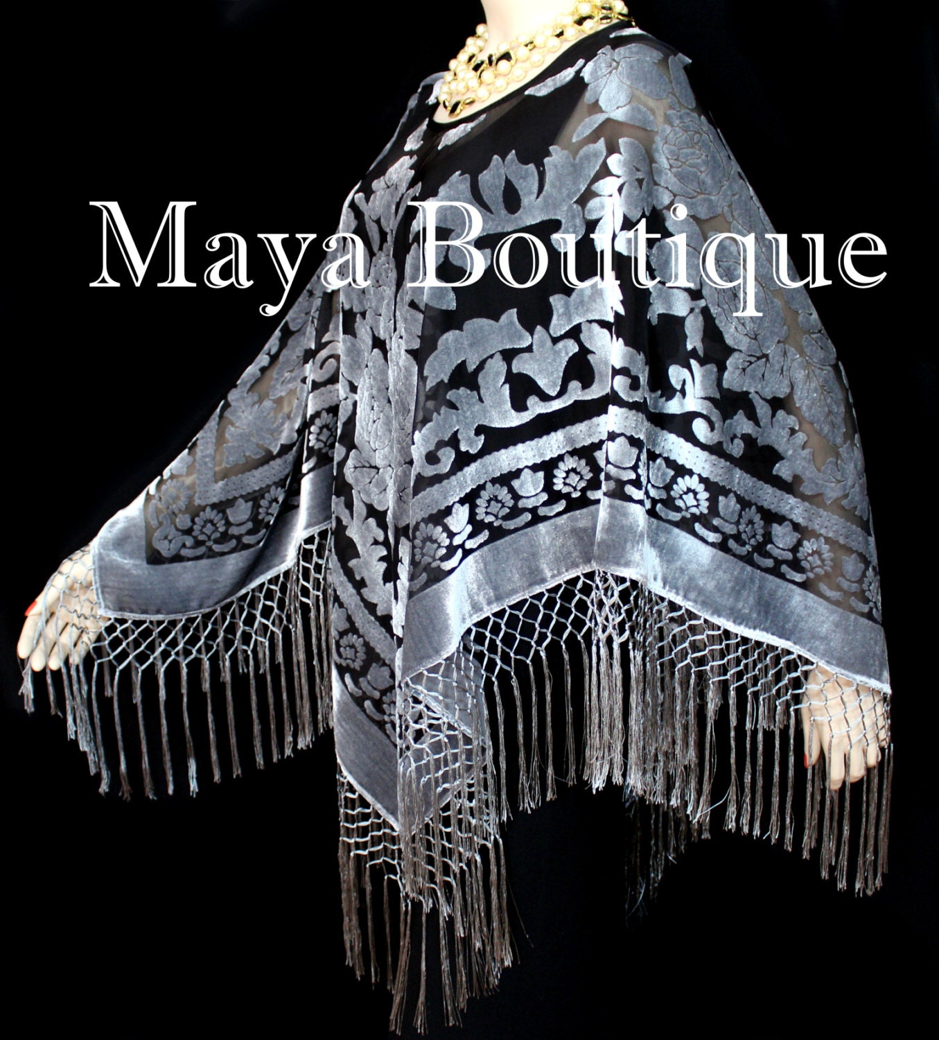 Seide Ausbrenner Samt Poncho Schal Top Mit Fransen Silber Grau Schwarz Maya Matazaro von BoutiqueMaya