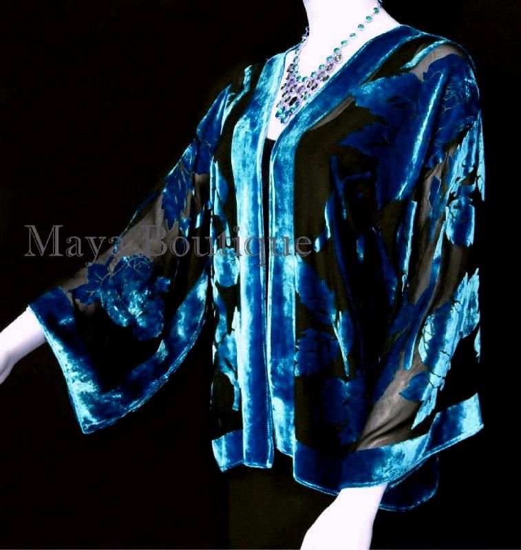 Seide Burnout Samt Jacke Kurz Kimono Blau & Schwarz No Fringe Maya Matazaro von BoutiqueMaya