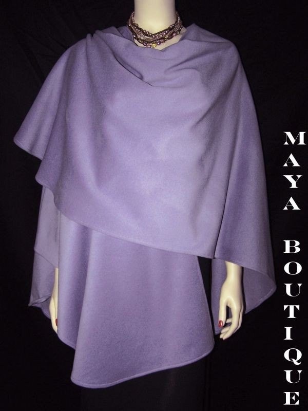 Wunderschönes Lavendel Cape Ruana Wickelmantel Kaschmir Von Maya von BoutiqueMaya