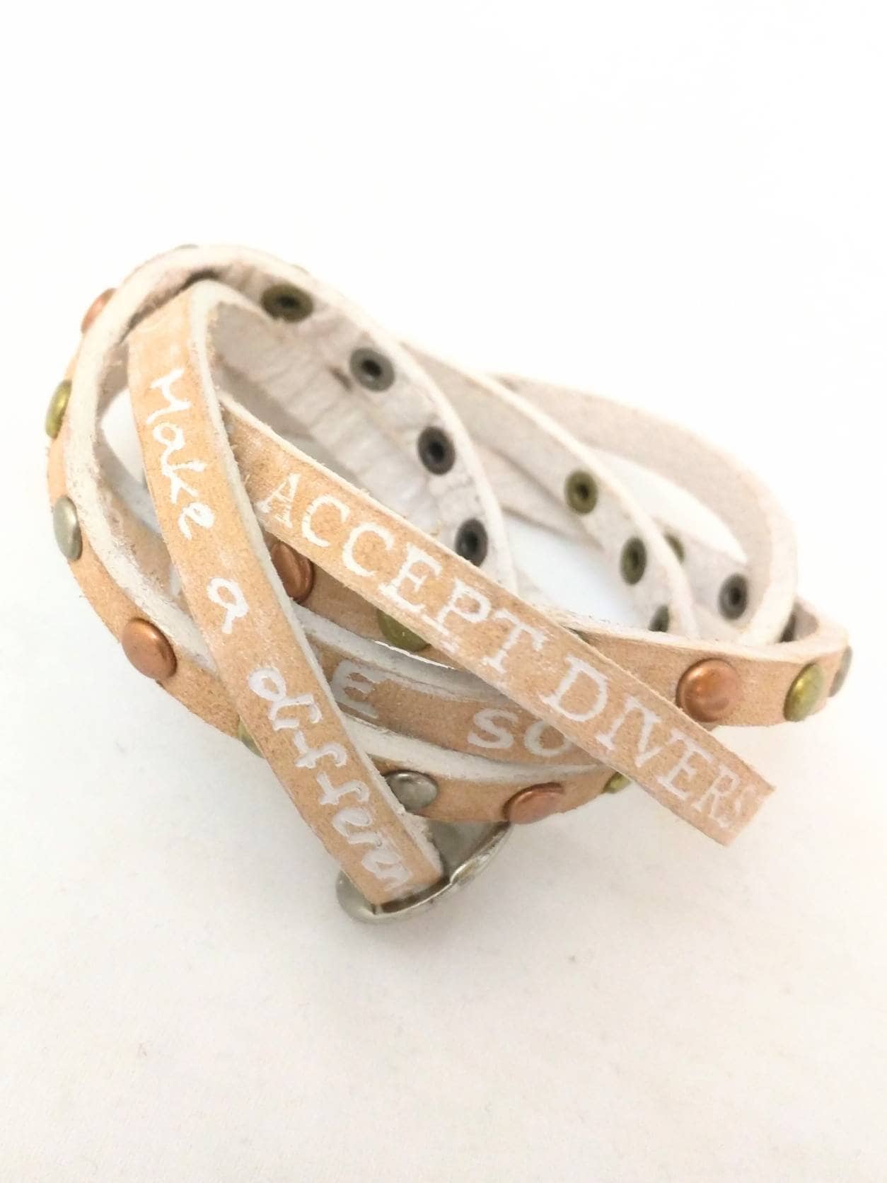 Handgemachte Armband - Inspirierende Lederwickeln Geschenkverpackung Erhältlich Handgemachte Armband - Inspirierende Lederwickeln Geschenkverpackung Erhältlich von BoutiqueVintageBox