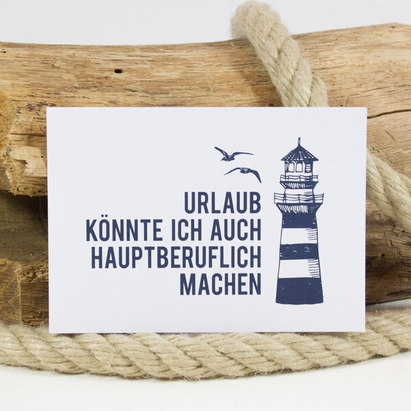 Bow & Hummingbird Postkarte "Urlaub hauptberuflich" von Bow & Hummingbird