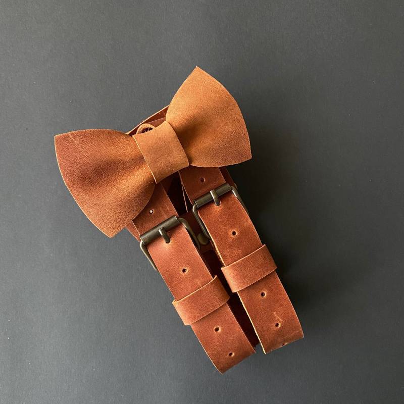 Leder Terracotta Hosenträger Und Fliege Bräutigam Hochzeit Lederfliege von BowtiebySofiaKitsul