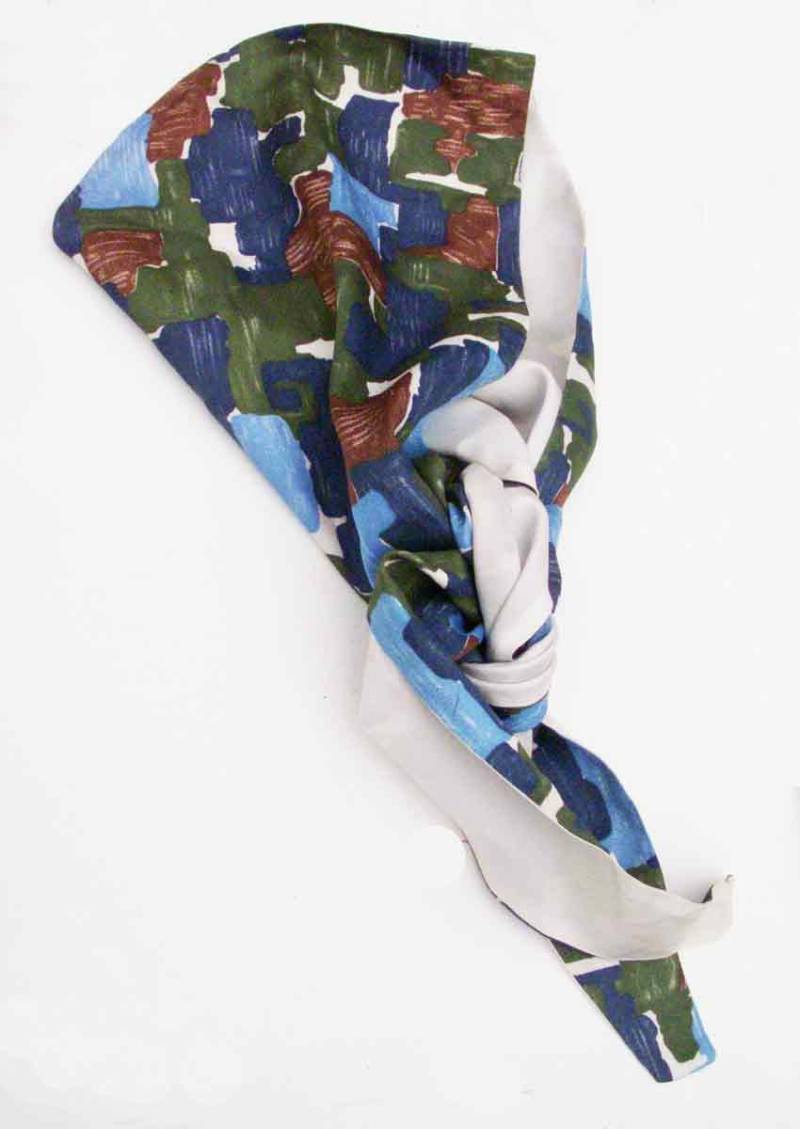 Ungewöhnliche Vintage Kopftuch Haube Aus Stoff Mit Abstraktem Druck, Etwa 1960Er Jahre Ungewöhnliche Vintage Kopftuch Haube Aus Stoff Mit Abstraktem Druck, Etwa 1960Er Jahre von BoxV