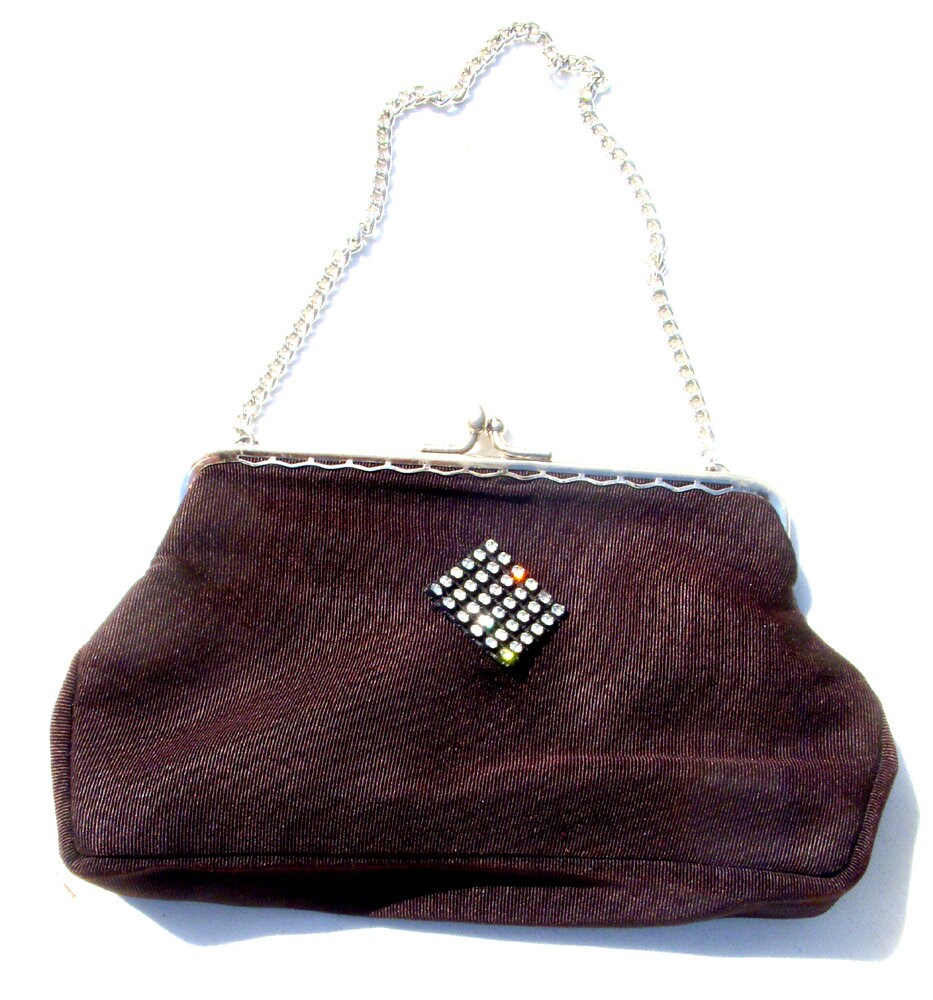 Vintage Schwarze Stoff Abendtasche Mit Funkelnden Rauten Motiv, Und Kettenriemen, Ca. 1950Er-60Er Jahre, Valentinsgeschenk Vintage Schwarze Stoff Abendtasche Mit Funkelnden Rauten Motiv, Und Kettenriemen, Ca. 1950Er-60Er Jahre, Valentinsgeschenk von BoxV