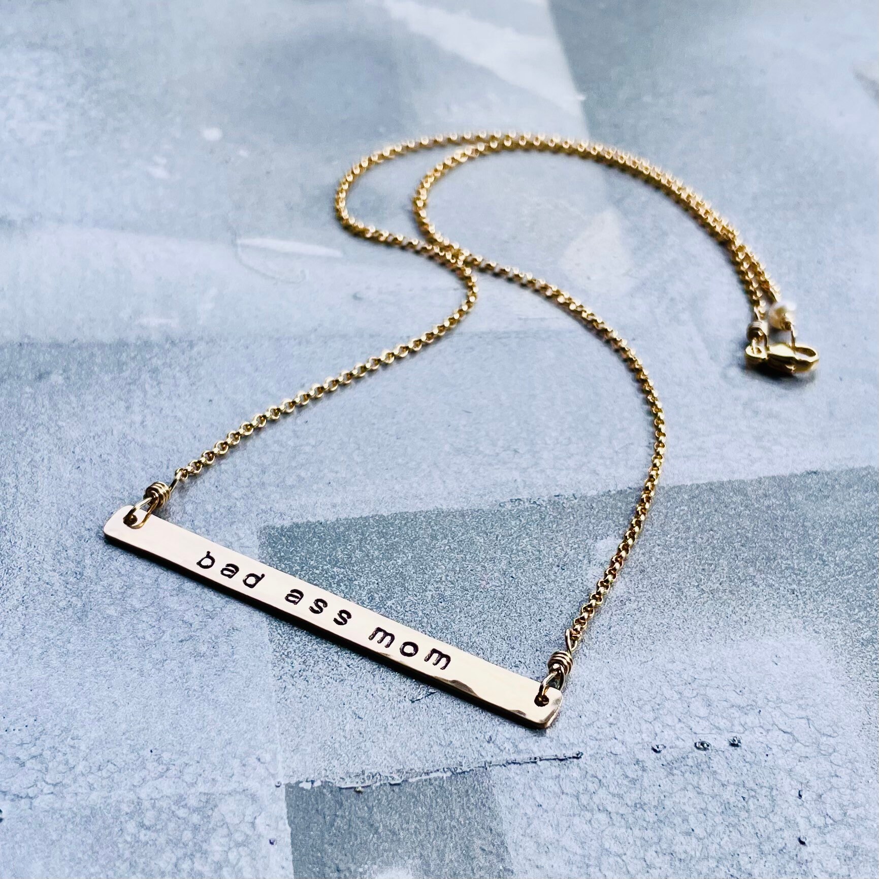 Personalisierte Bar Halskette Sterling Silber Oder Gold Fill, Benutzerdefiniertes Namensschild Personalisierte Bar Halskette Sterling Silber Oder Gold Fill, Benutzerdefiniertes Namensschild von BoxofPearlsbyAmanda