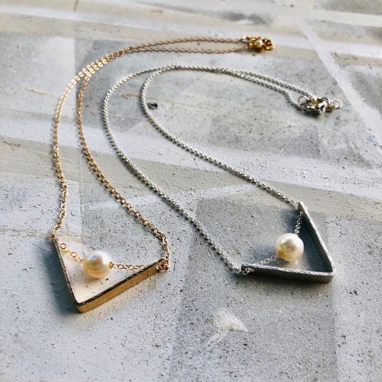 Schiebeperle V Halskette Sterling Silber Oder Gold Filled Chevron Schiebeperle V Halskette Sterling Silber Oder Gold Filled Chevron von BoxofPearlsbyAmanda