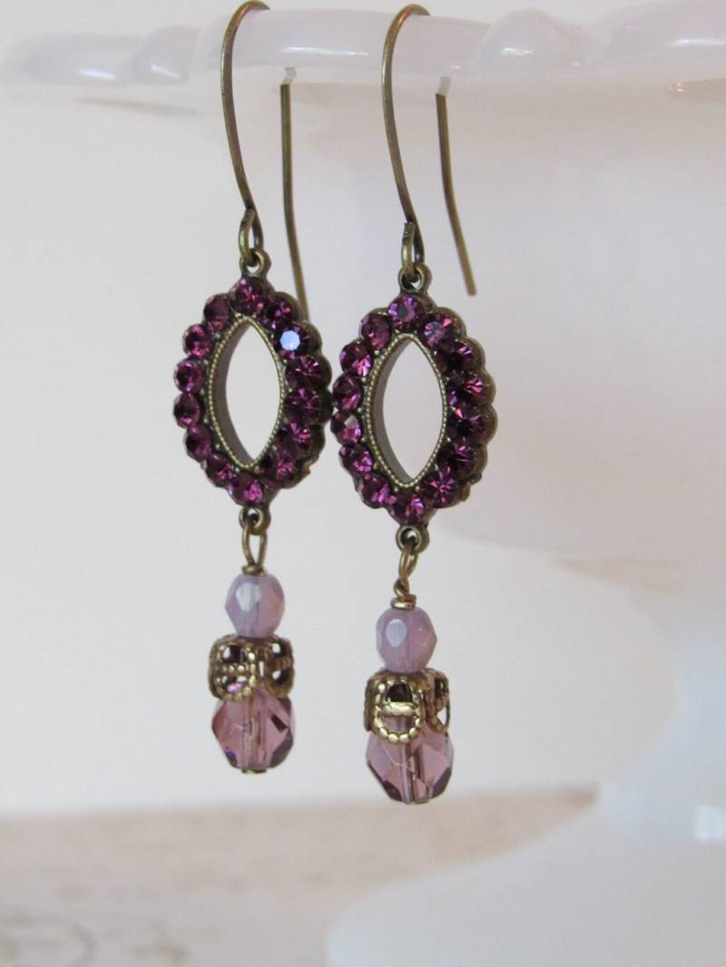 Lila Strass Wunderkerzen/Glas Ohrringe von BoyHowdyClothing