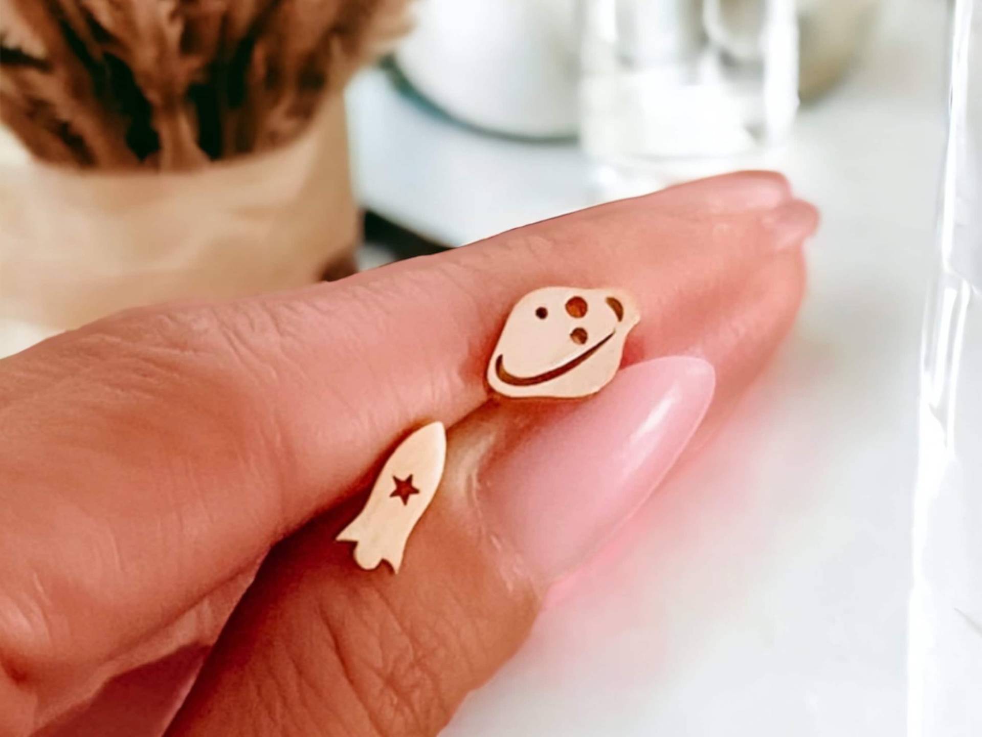 Mini Ohrstecker I Universum Rakete Weltall Weltkugel Galaxy Rosegold Gold Silber Kinder Mädchen von Brabiis