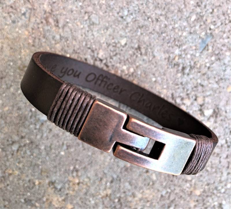 Personalisiertes Lederarmband Für Männer Versteckte Botschaft, Bräutigam Geschenk Personalisiertes Lederarmband Für Männer Versteckte Botschaft, Bräutigam Geschenk von BraceBelovedMen