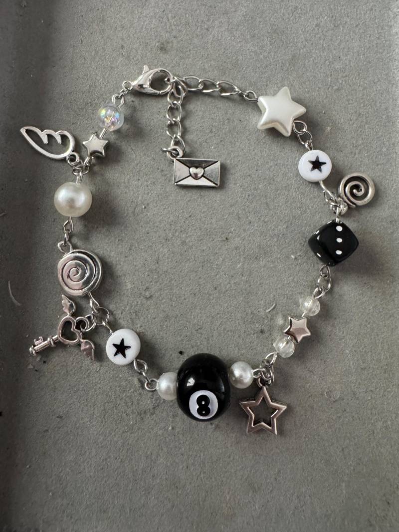 Y2K Billard Charm Bracelet 2000Er Style von BraceletBlissbyLilli