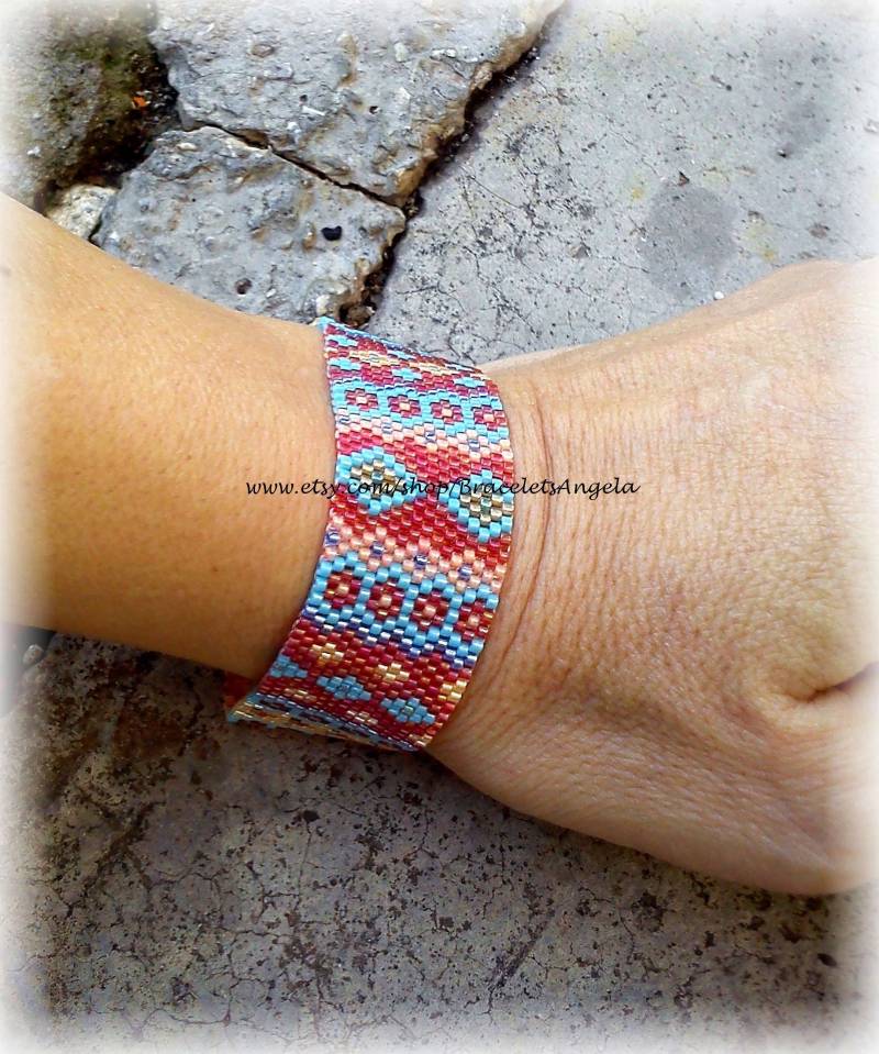 Armband Aus Miyuki Delica Perlen, Handarbeit, Knebelverschluß. Das Passt Bis Zu 17 cm Handgelenksumfang | #360 Armband Aus Miyuki Delica Perlen, Handarbeit, Knebelverschluß. Das Passt Bis Zu 17 cm Handgelenksumfang | #360 von BraceletsAngela