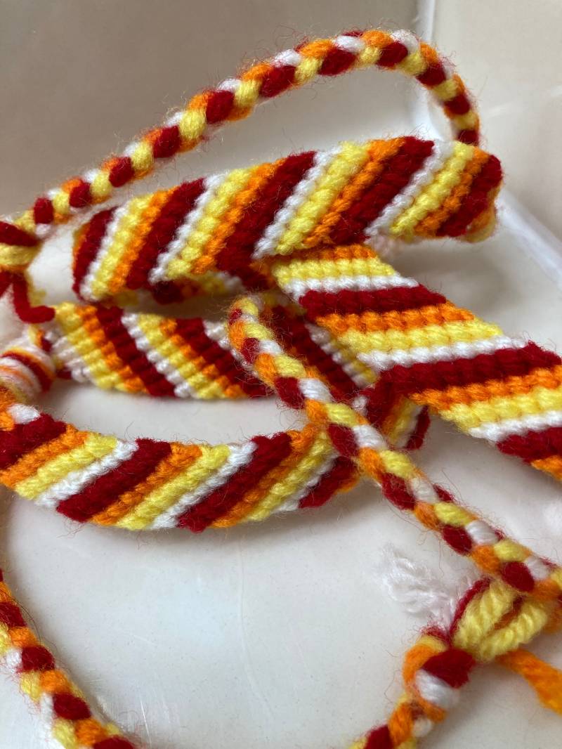 Butch Lesben Pride Armband | Version 1 von BraceletsForPrideCo