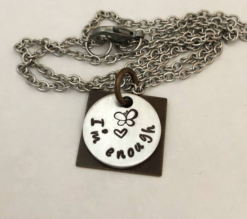 Ich Bin Genug, Handstamped Kette, Recovery-Schmuck, Recovery-Geschenke, Selbst Schaden, Eating Störung, Schmetterling Herz Sucht Erholung von BraceletsbyLinda