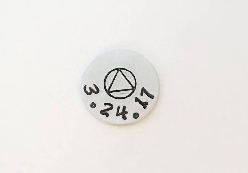 Nüchternheit Medaillon, Personalisierte Tasche Token, Sucht Genesung Münze, Aa Jubiläumsgeschenk, Medaillon Nüchternheit Medaillon, Personalisierte Tasche Token, Sucht Genesung Münze, Aa Jubiläumsgeschenk, Medaillon von BraceletsbyLinda