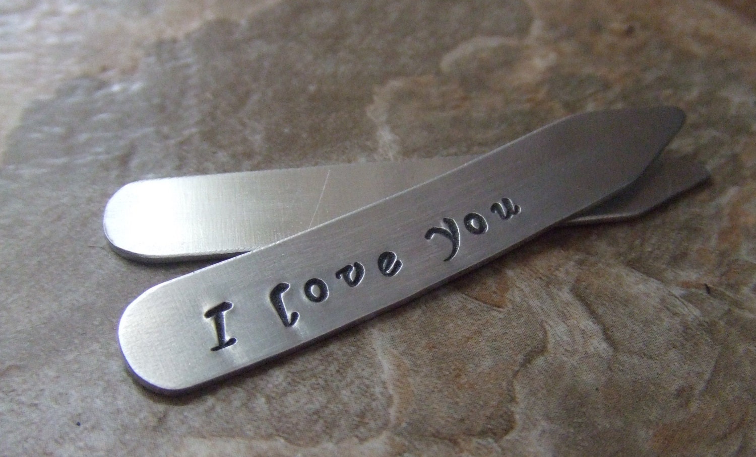 Personalisierte Kragen Bleibt - Handstamped Benutzerdefinierte Väter Papa Männer Bräutigam Trauzeugen Geburtstag Graduierung Personalisierte Kragen Bleibt - Handstamped Benutzerdefinierte Väter Papa Männer Bräutigam Trauzeugen Geburtstag Graduierung von BraceletsbyLinda