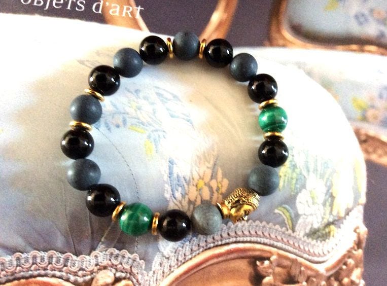 Zen-Geschenk, Zenitude-Herrenarmband, Buddha-Kopf - Edelsteinperlen, Malachit, Lava, Onyx, Mattstein Zen-Geschenk, Zenitude-Herrenarmband, Buddha-Kopf - Edelsteinperlen, Malachit, Lava, Onyx, Mattstein von Braceletshommes