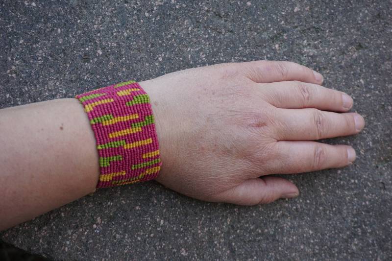 Makramee Armband "Frühling" 4x15, 8cm von BrahmaPrakash