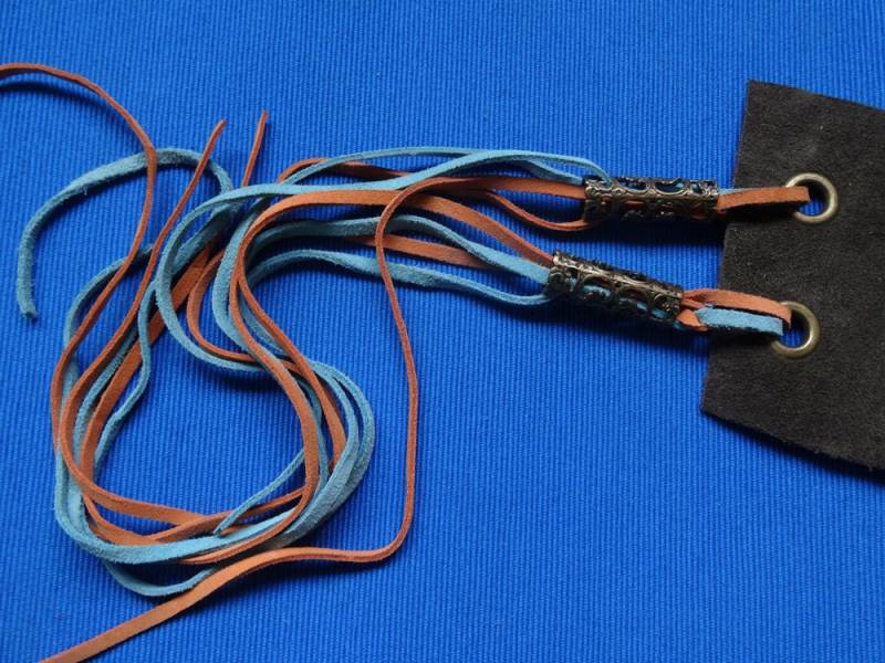 Brauner Wildledergürtel Mit Messingfarbenen Details von Brahmawear