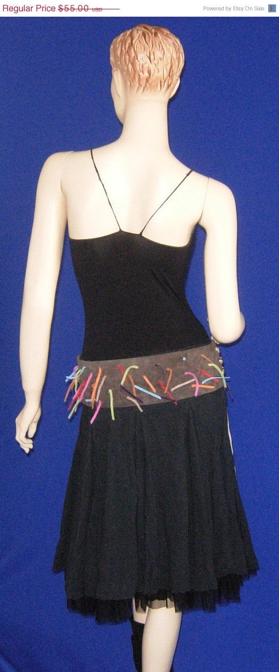 Bunte Fransen An Braunen Gürtel von Brahmawear