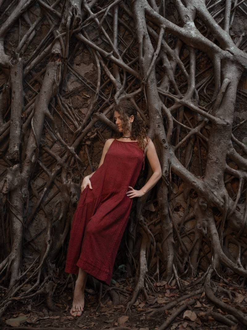 Bequemer Boho-stil Overall Frei Passt Übergroße Maxi Ärmellose Nachhaltige Kleidung Rote Farbe Natürliche Rohbaumwolle Khadi Lange Frau von BrahmiCrafts