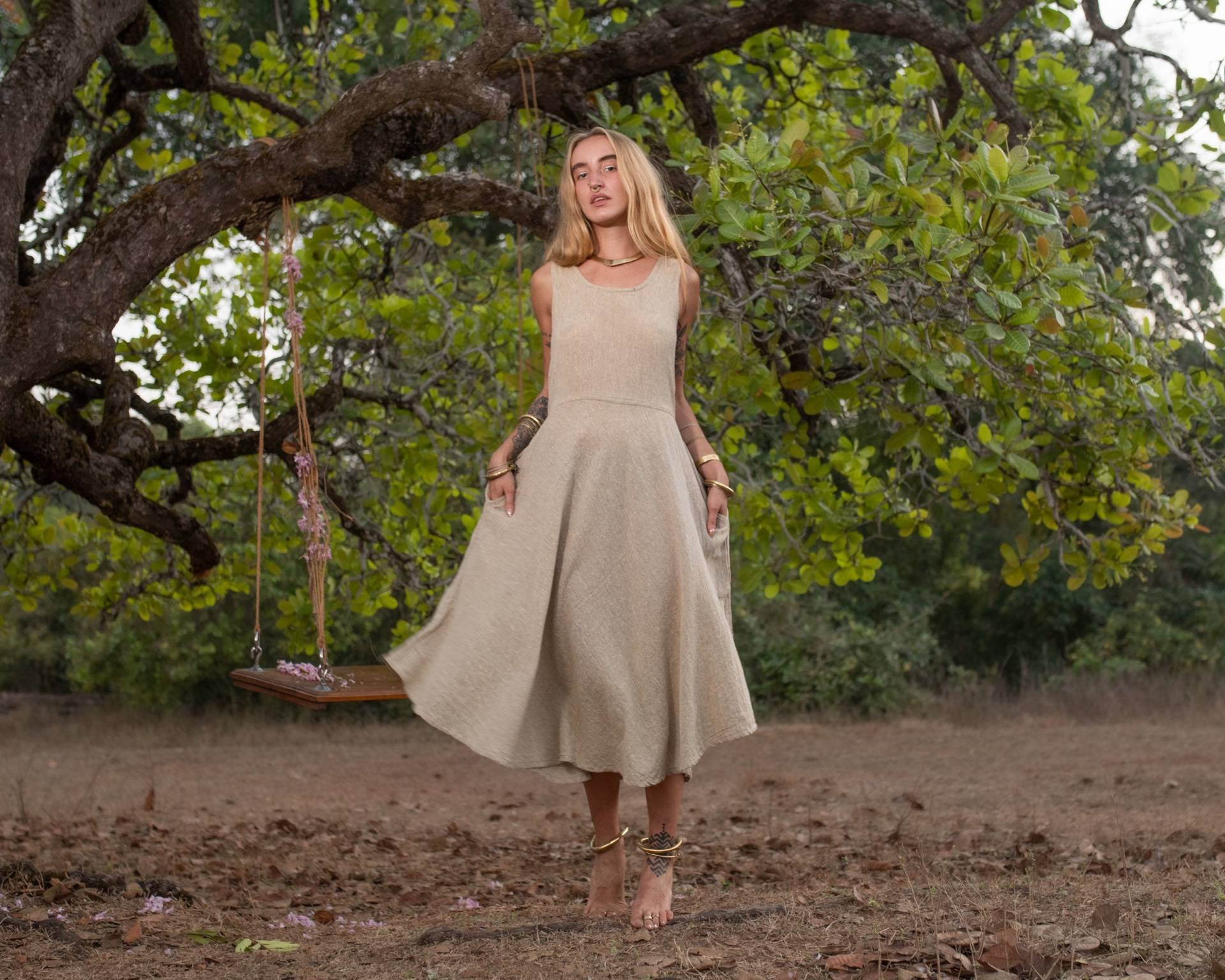 Boho Komfortable Maxi Ärmel Beige Hautfarbe Sun Cut Open Back Rohbaumwolle Khadi Natürlicher Stoff Frau Kleid Mit Taschen Boho Komfortable Maxi Ärmel Beige Hautfarbe Sun Cut Open Back Rohbaumwolle Khadi Natürlicher Stoff Frau Kleid Mit Taschen von BrahmiCrafts