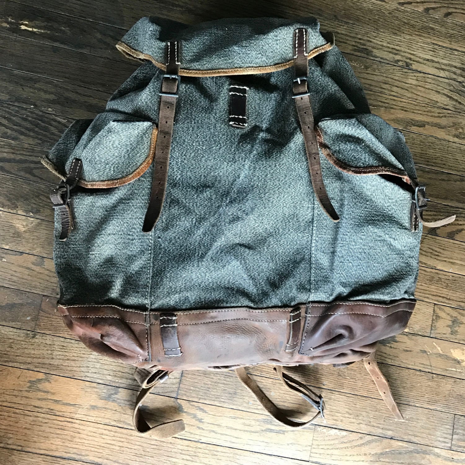 Alten Camping Alpen Dolomiten Rucksack Reisende Tasche Mid-Century Euro Alten Camping Alpen Dolomiten Rucksack Reisende Tasche Mid-Century Euro von BrainWashington