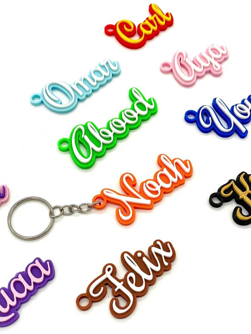 Personalisierter Namensschlüsselanhänger - Individueller Text Anhänger Geschenk Für Kinder & Erwachsene von Brainted