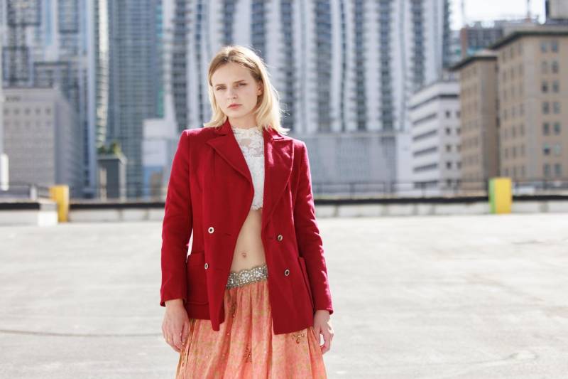 60S Weinroter Zweireiher Blazer Vintage Wolle Langarm Strukturjacke von BranchesVintage