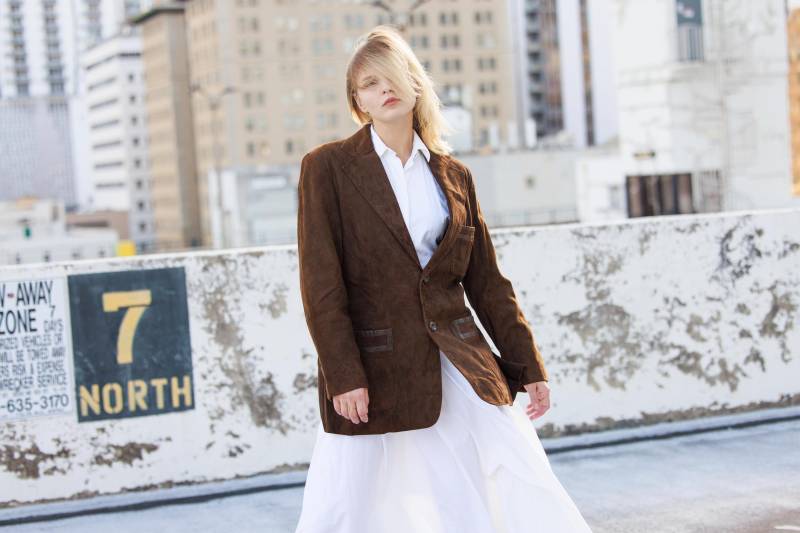 70Er Jahre Brauner Wildleder Langarm Blazer Vintage Doppel Kragen Oversize Weiche Wildlederjacke von BranchesVintage